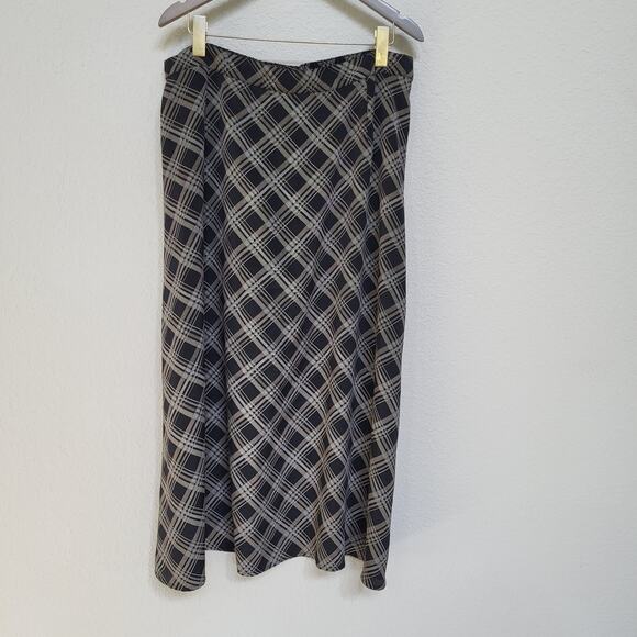 Lane Bryant Skirt Womens 22 / 24 Black Plaid A Line Elastic Waist Midi Length - Picture 1 of 11